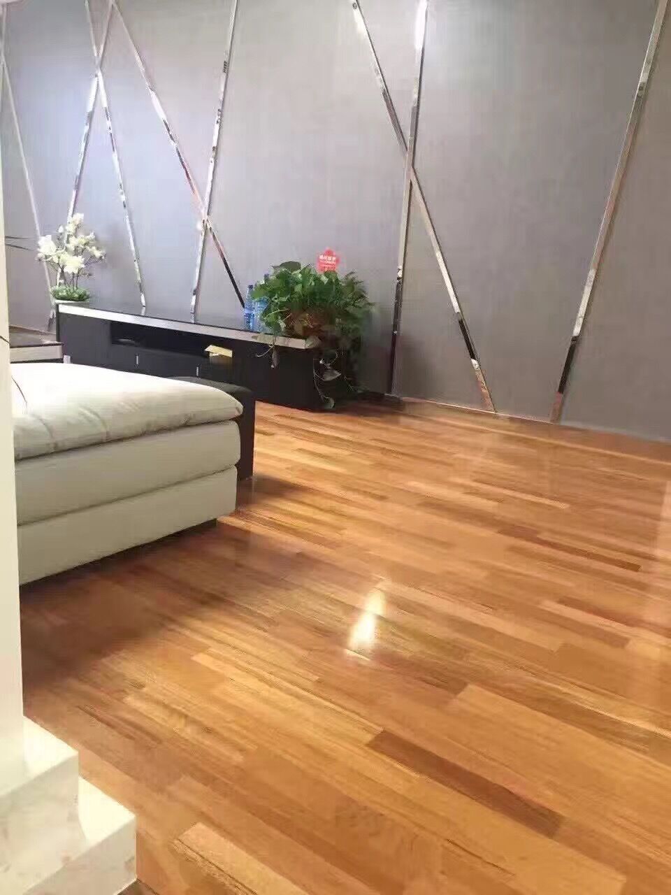 QQ图片20161212113049.jpg